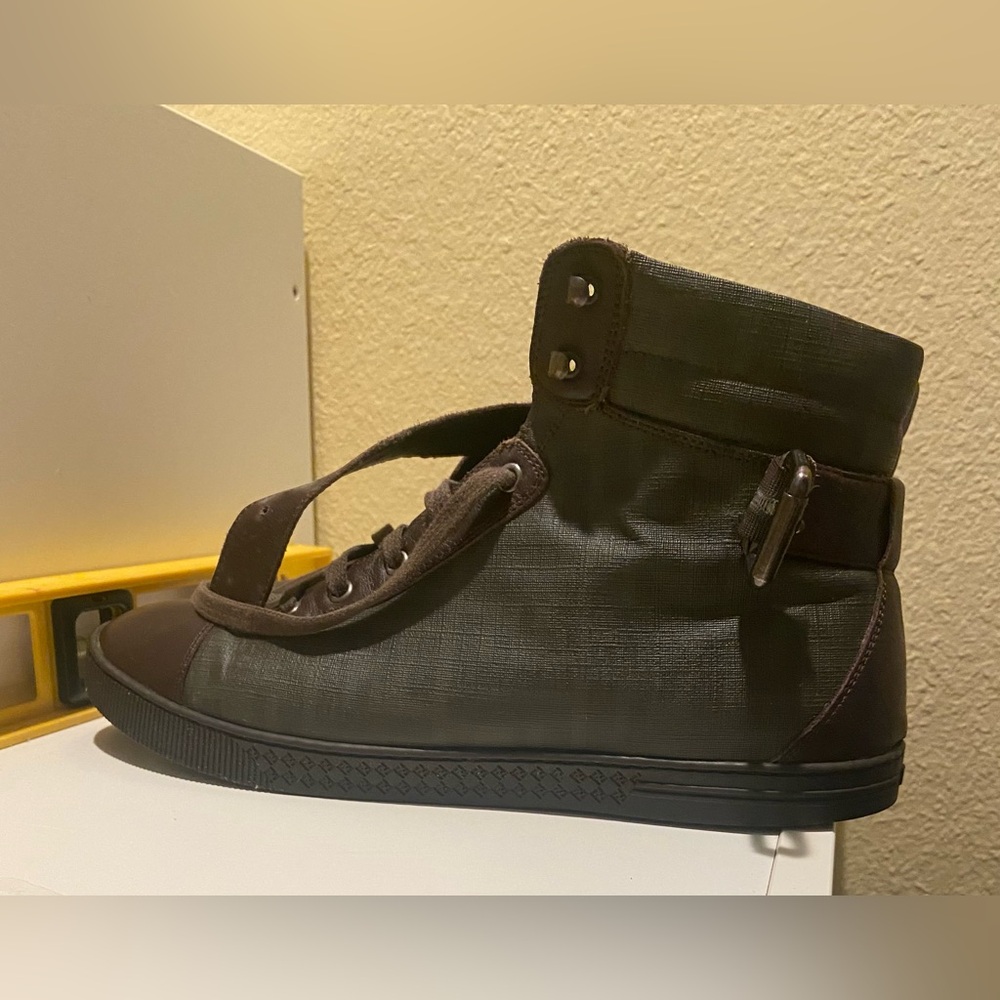 Authentic FENDI Brown Active Logo HighTop Sneakers sz US 11. - Picture 4 of 8